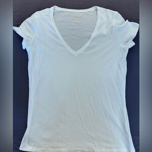 Lilly Pulitzer White V-Neck Short Sleeve Medium Pima Cotton Top Preppy Luxletic